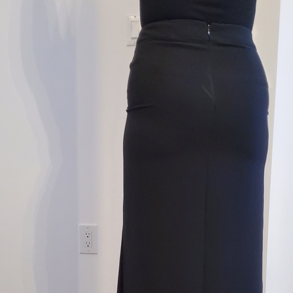 Black Banana Republic maxi skirt with side slit - Picture 13 of 16